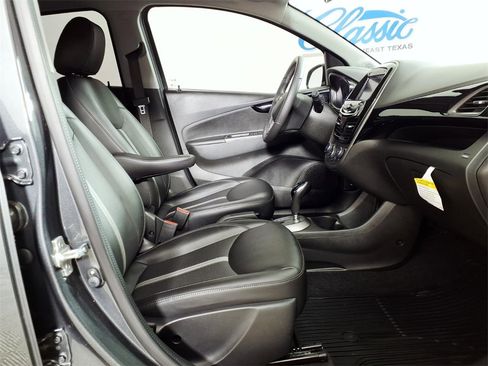 Used 2022 Chevrolet Spark LT w/ Driver Confidence Package image 12