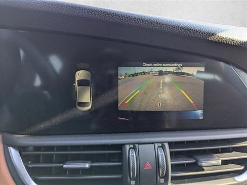 Used 2019 Alfa Romeo Giulia Ti w/ Nero Edizione image 17