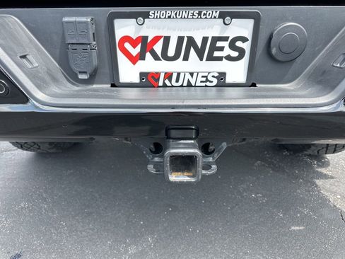 Used 2024 Chevrolet Silverado 1500 ZR2 w/ Technology Package image 14