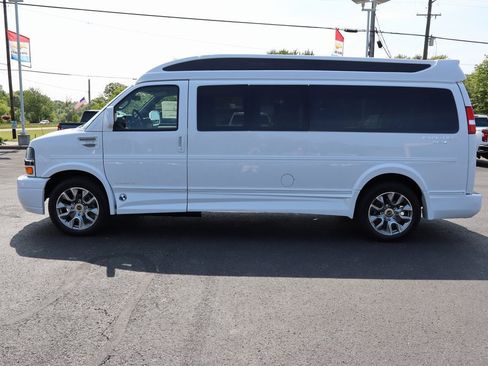 New 2025 Chevrolet Express 2500 Extended w/ Driver Convenience Package image 44
