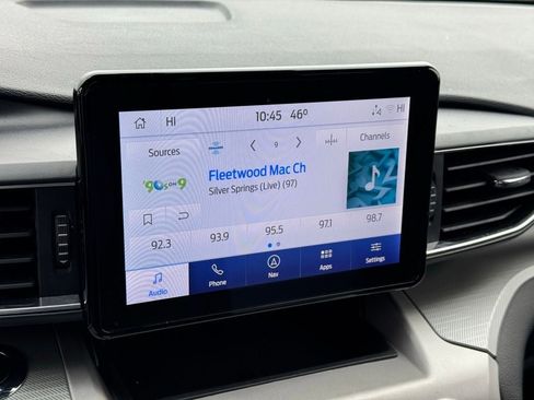 Certified 2022 Ford Explorer XLT w/ Equipment Group 202A image 31