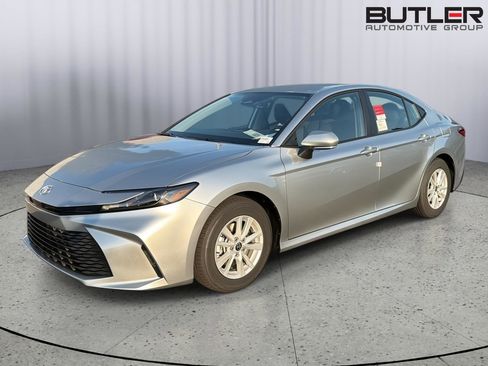 New 2026 Toyota Camry LE FWD image 1