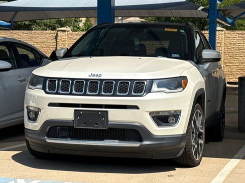 Used 2021 Jeep Compass Limited w/ Elite Exterior Group FWD image 1