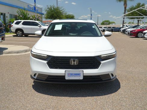 Used 2024 Honda Accord EX image 2