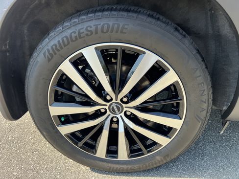 Certified 2023 Nissan Pathfinder Platinum AWD/4WD image 11