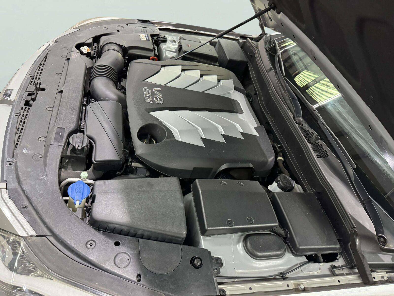 Used 2013 Hyundai Genesis 5.0 R-Spec RWD image 39