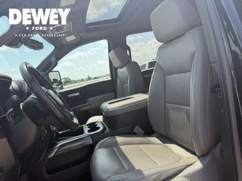 Used 2020 Chevrolet Silverado 2500 LTZ w/ LTZ Premium Package AWD/4WD image 15