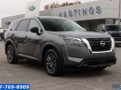 Used 2025 Nissan Pathfinder S