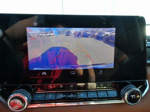 Certified 2024 GMC Canyon AT4 image 26