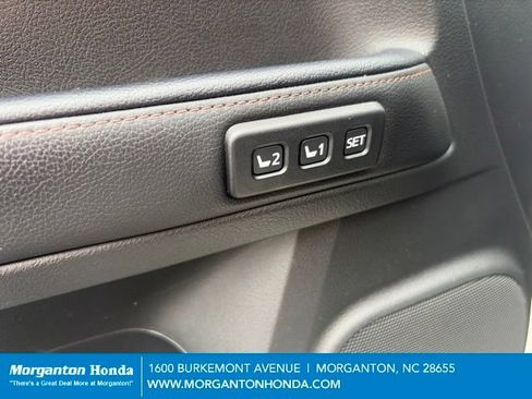 Used 2022 Toyota 4Runner Limited AWD/4WD image 15