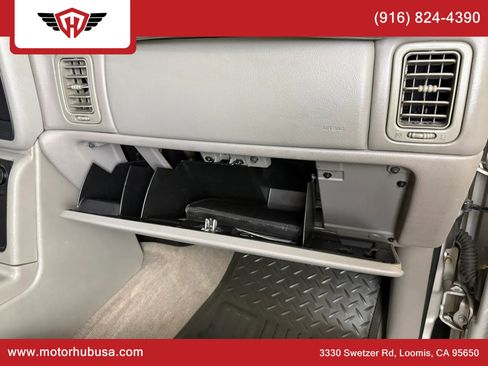 Used 2006 Chevrolet Silverado 2500 LT w/ Onstar Plus Package image 62