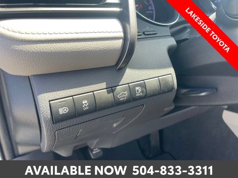 Used 2019 Toyota Camry LE FWD image 25