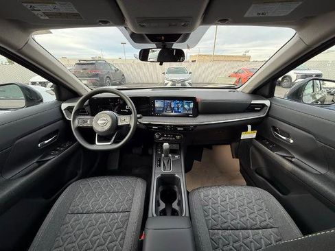 New 2026 Nissan Kicks SV image 12