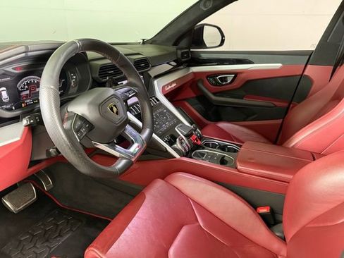 Used 2019 Lamborghini Urus image 17