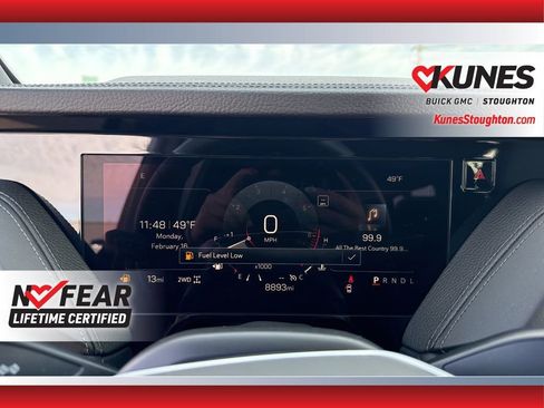 Used 2025 GMC Yukon XL Denali AWD/4WD image 29