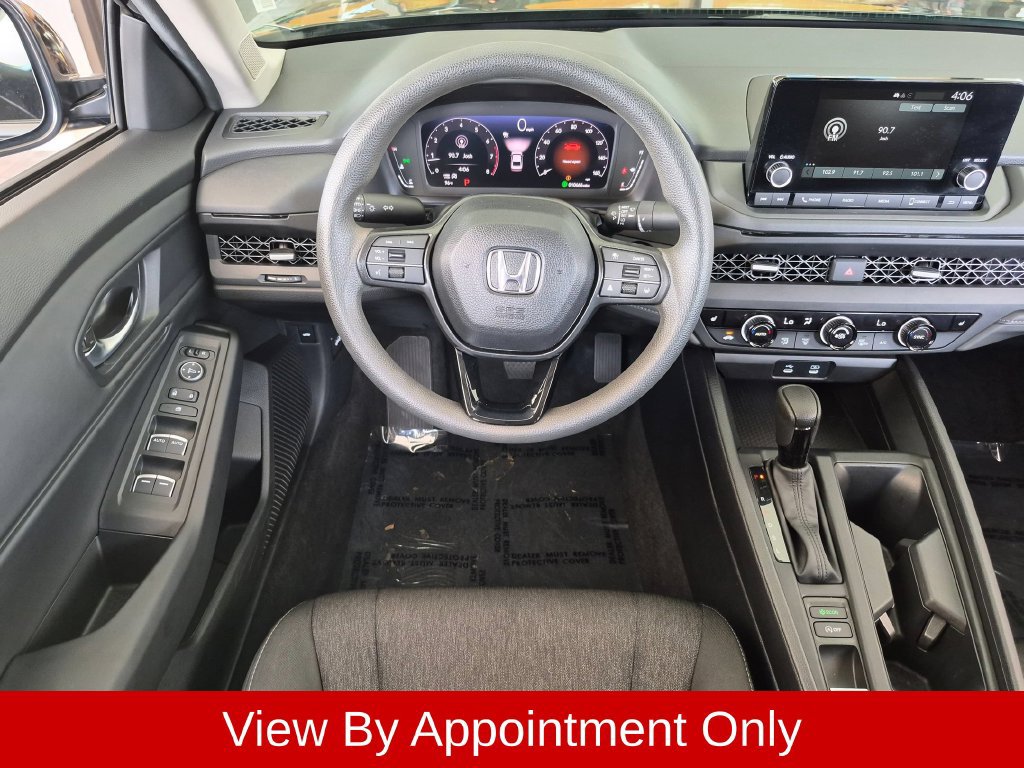 Used 2025 Honda Accord SE image 25