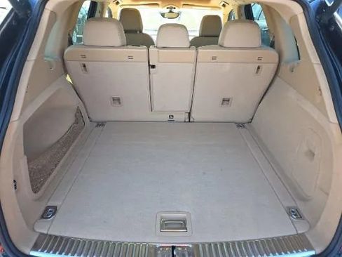 Used 2015 Porsche Cayenne S image 21