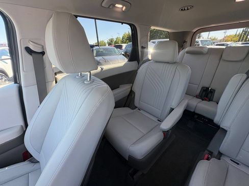 Used 2026 Hyundai Palisade SEL FWD image 43