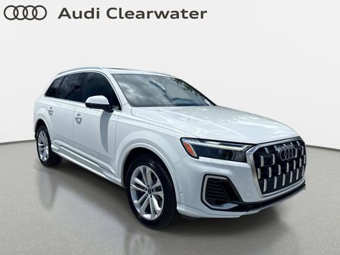 Used 2025 Audi Q7 3.0T Premium Plus AWD/4WD image 6