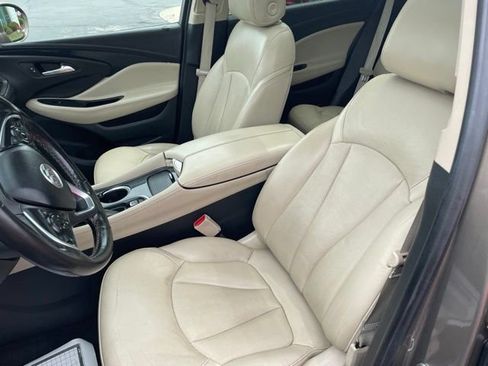 Used 2017 Buick Envision Essence FWD image 11