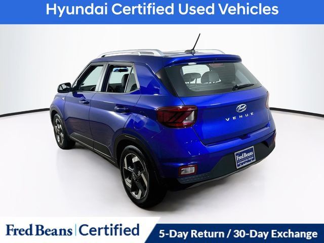 Certified 2023 Hyundai Venue Limited w/ Cargo Package FWD image 10