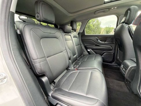 Used 2020 Lincoln Corsair AWD w/ Premium Package image 18