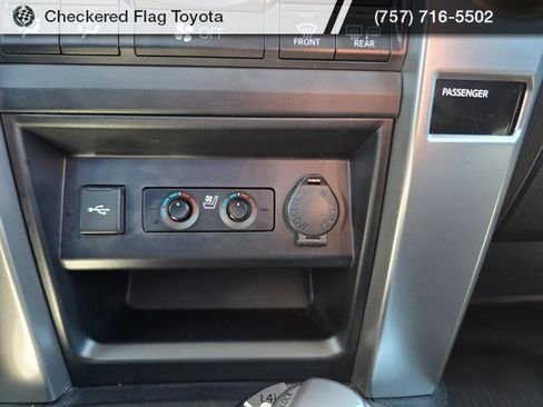 Used 2023 Toyota 4Runner Limited image 19