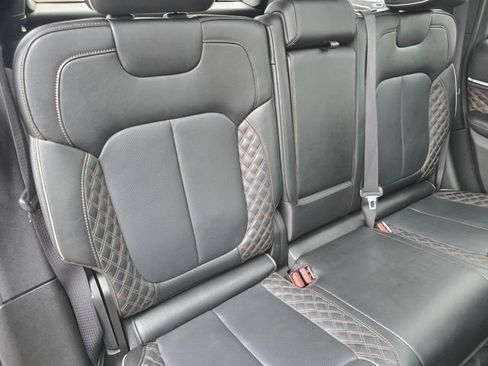 Used 2025 Jeep Grand Cherokee Summit AWD/4WD image 38