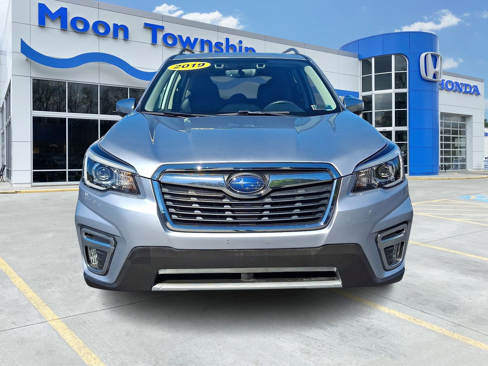 Used 2019 Subaru Forester Touring AWD/4WD image 2