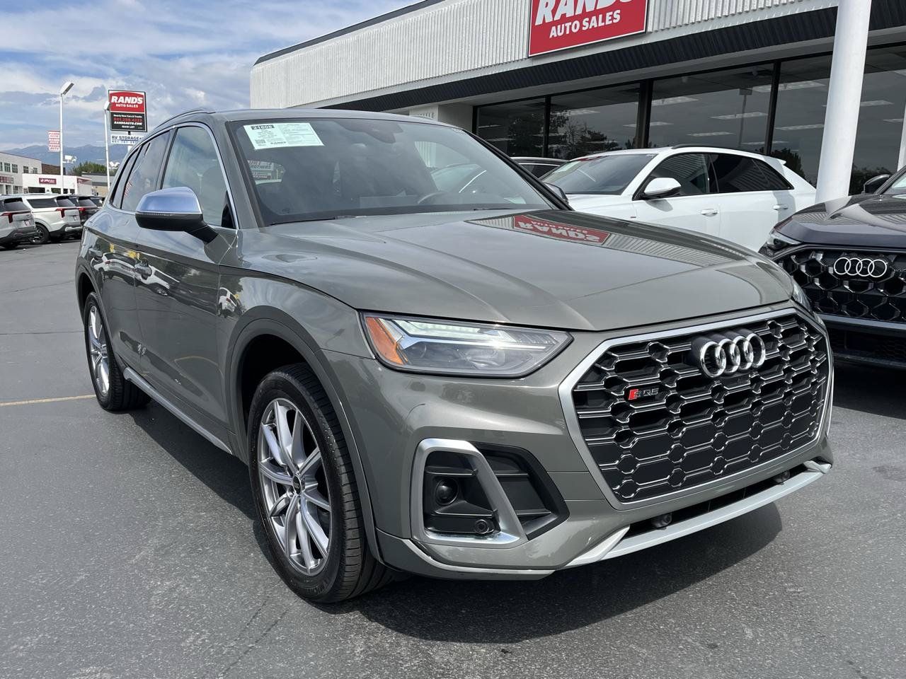 Used 2023 Audi SQ5 Premium Plus w/ Premium Plus Package AWD/4WD image 2