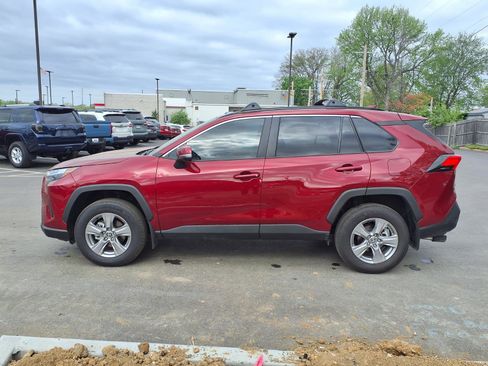 Certified 2025 Toyota RAV4 XLE w/ Convenience Package image 30