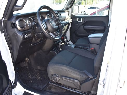 Used 2021 Jeep Wrangler Unlimited Sport AWD/4WD image 22