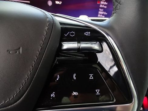 Used 2025 Cadillac Escalade ESV Sport Platinum AWD/4WD image 9
