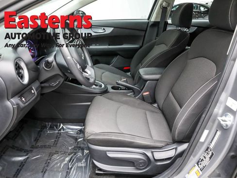 Used 2024 Kia Forte LXS image 14