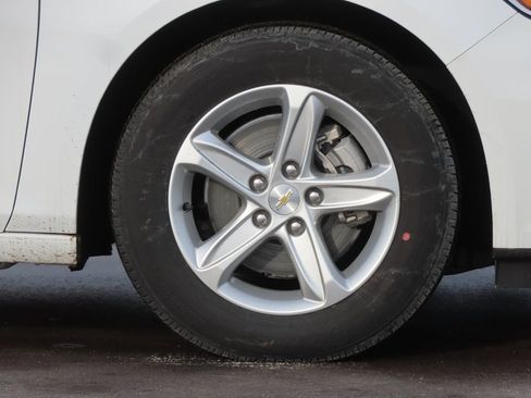 New 2025 Chevrolet Malibu LS image 13