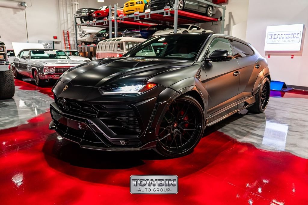 Used 2020 Lamborghini Urus AWD/4WD image 1