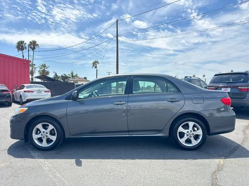 Used 2012 Toyota Corolla LE w/ Premium Pkg FWD image 4