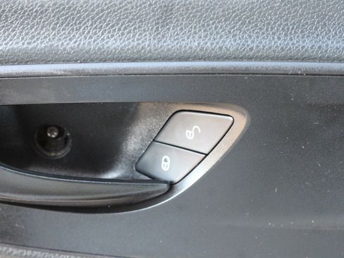 Used 2019 Mercedes-Benz Sprinter 144 image 17