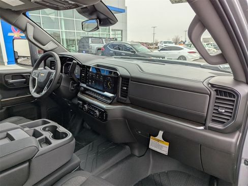New 2026 Chevrolet Silverado 3500 LT image 34
