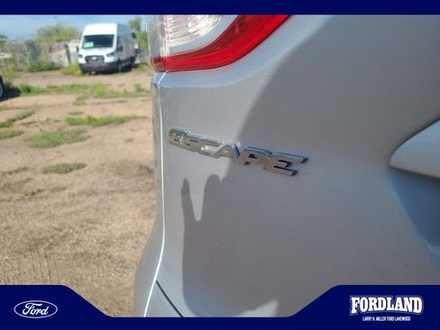 Used 2013 Ford Escape Titanium AWD/4WD image 24