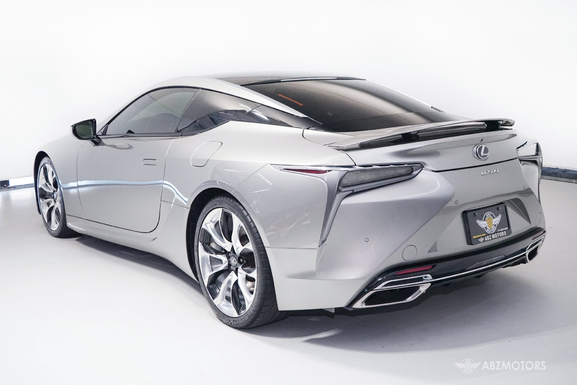 Used 2018 Lexus LC 500 Coupe w/ Performance Package RWD image 6