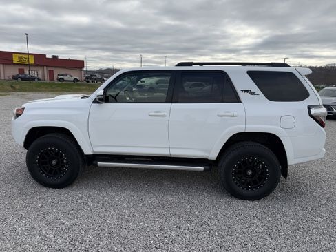 Used 2023 Toyota 4Runner TRD Off-Road Premium w/ Moonroof Package image 5