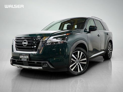 Used 2024 Nissan Pathfinder Platinum AWD/4WD image 1