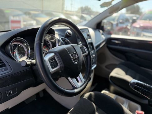 Used 2015 Dodge Grand Caravan SE w/ Quick Order Package 29E SE image 13