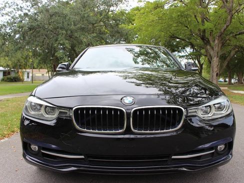 Used 2018 BMW 330i Sedan w/ Convenience Package RWD image 19