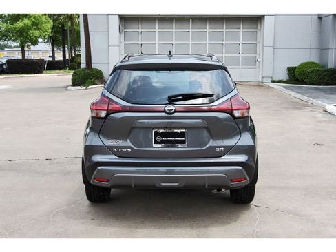 Used 2023 Nissan Kicks SR FWD image 4