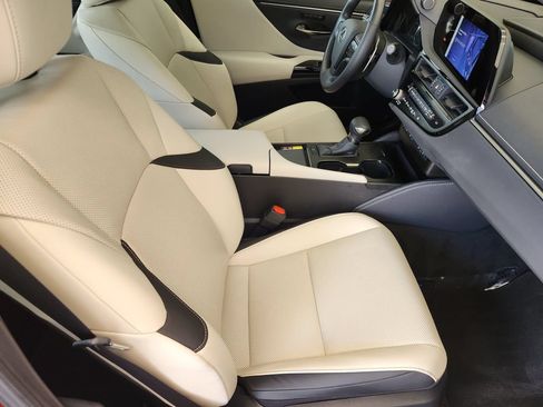 Certified 2025 Lexus ES 350 w/ Premium Package FWD image 13