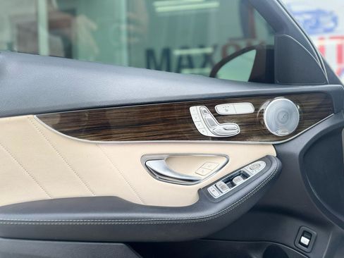 Used 2019 Mercedes-Benz C 300 Sedan image 47