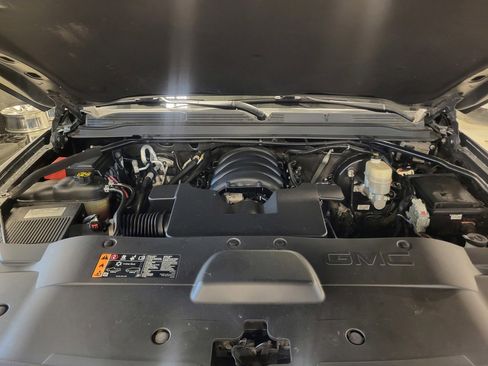 Used 2019 GMC Yukon Denali w/ Denali Ultimate Package image 10