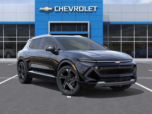 New 2026 Chevrolet Equinox EV LT w/ Convenience Package II FWD image 7